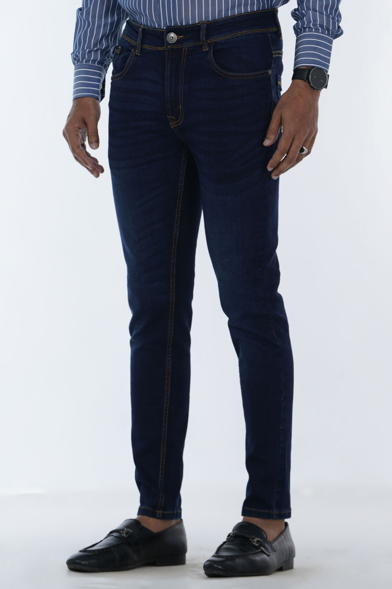 Men's Slim-Fit Straight Leg Denim Pant